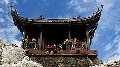 Yen Tu Festival - true religious color